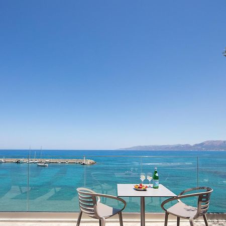 Skipper Beachfront Suites Hersonissos (Crete) Exterior foto