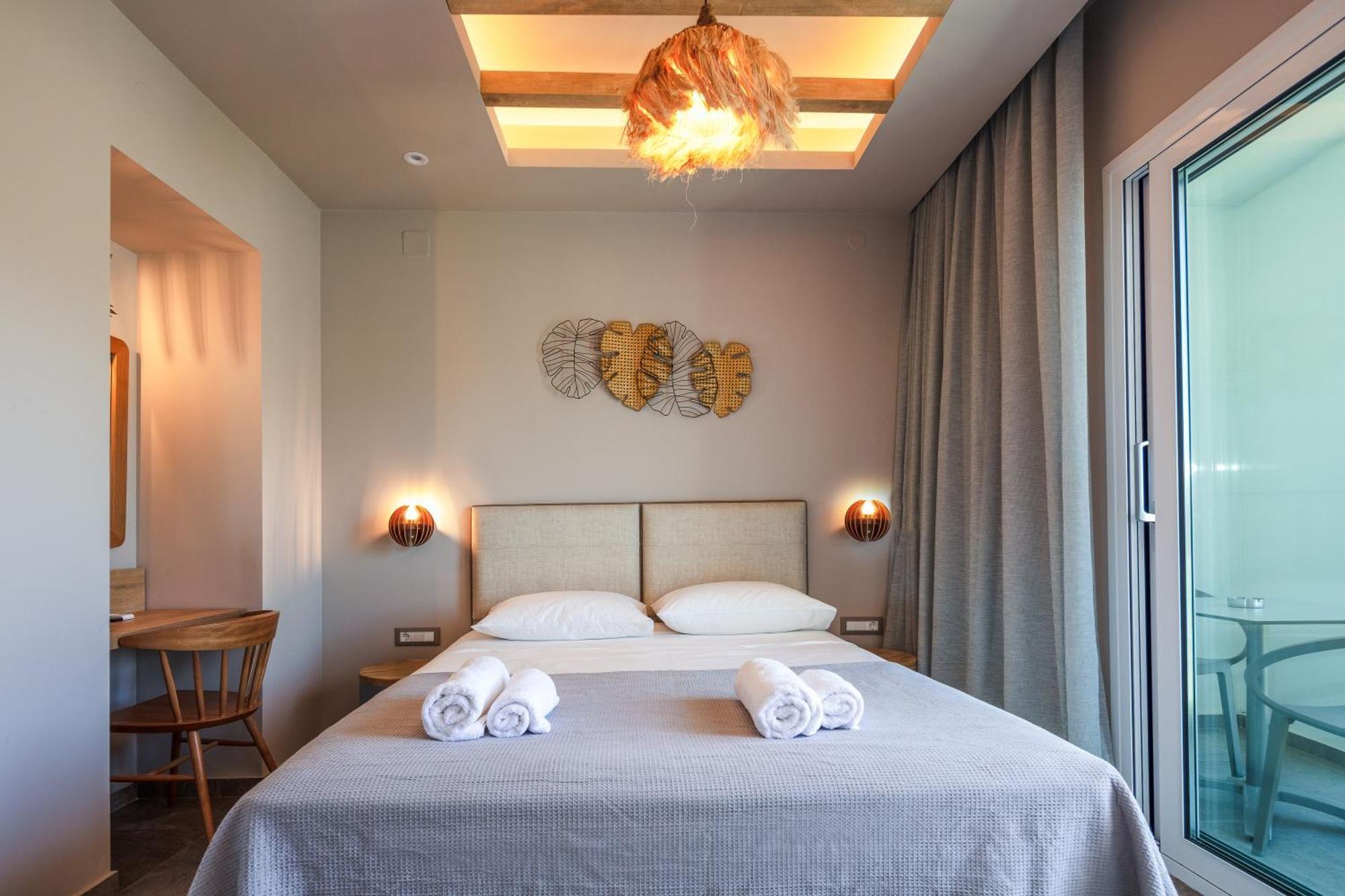Skipper Beachfront Suites Hersonissos (Crete) Quarto foto