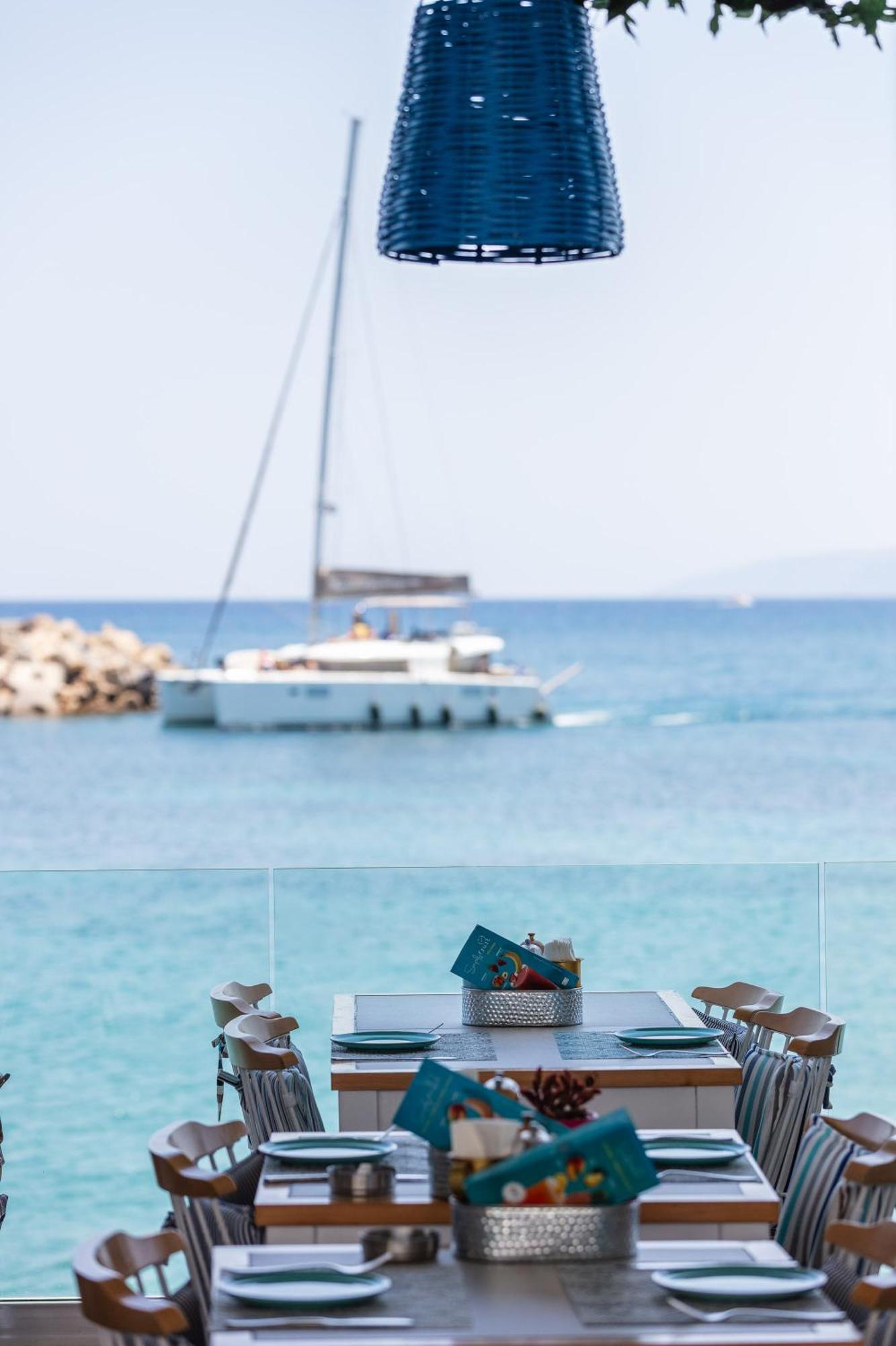 Skipper Beachfront Suites Hersonissos (Crete) Exterior foto