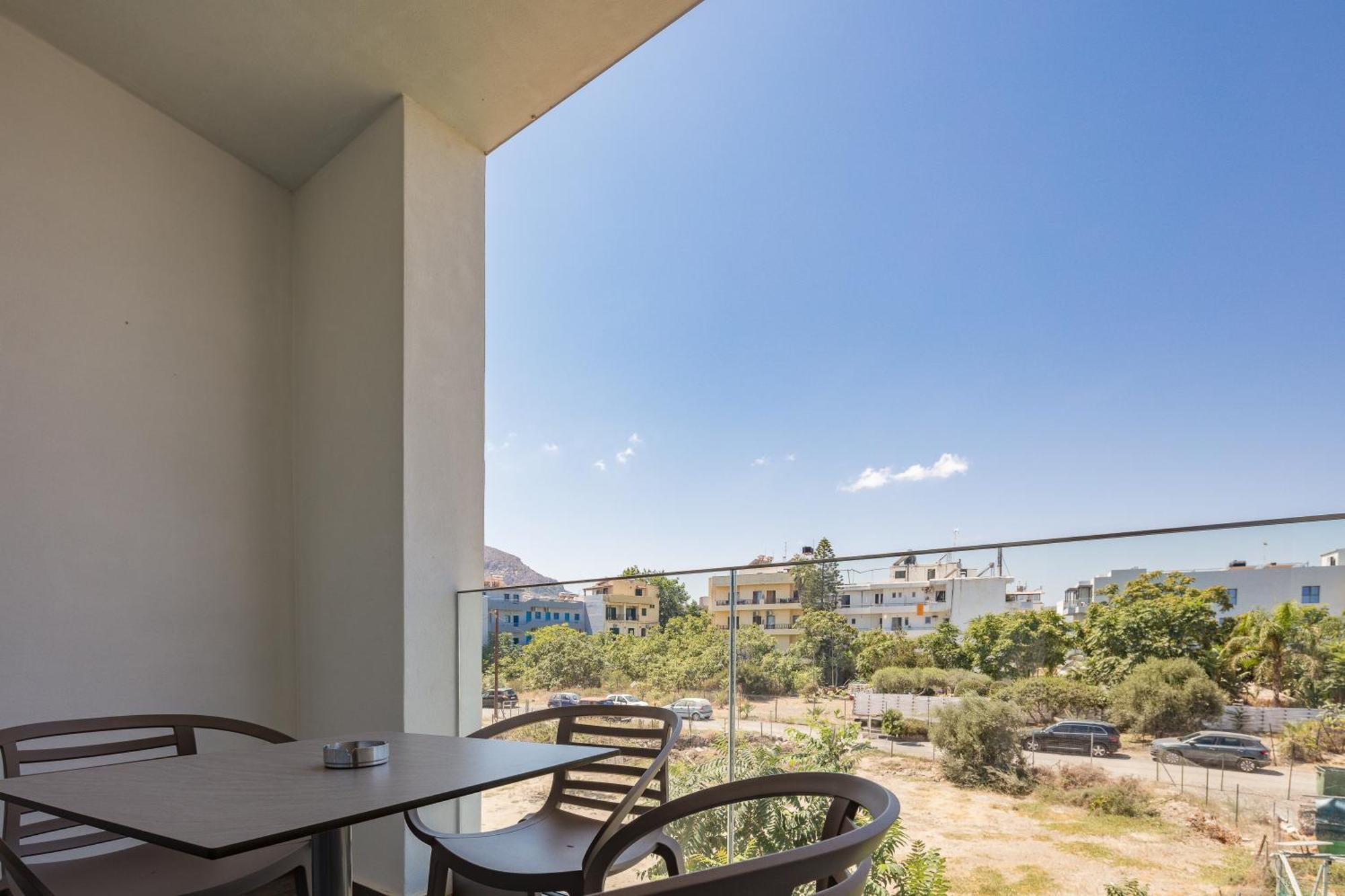 Skipper Beachfront Suites Hersonissos (Crete) Quarto foto