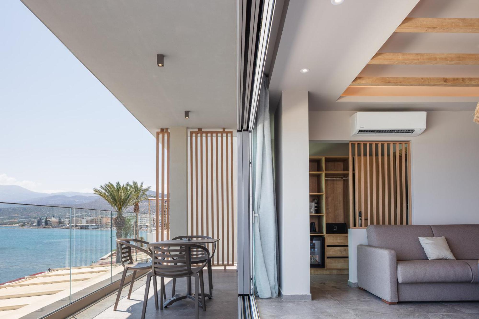 Skipper Beachfront Suites Hersonissos (Crete) Exterior foto