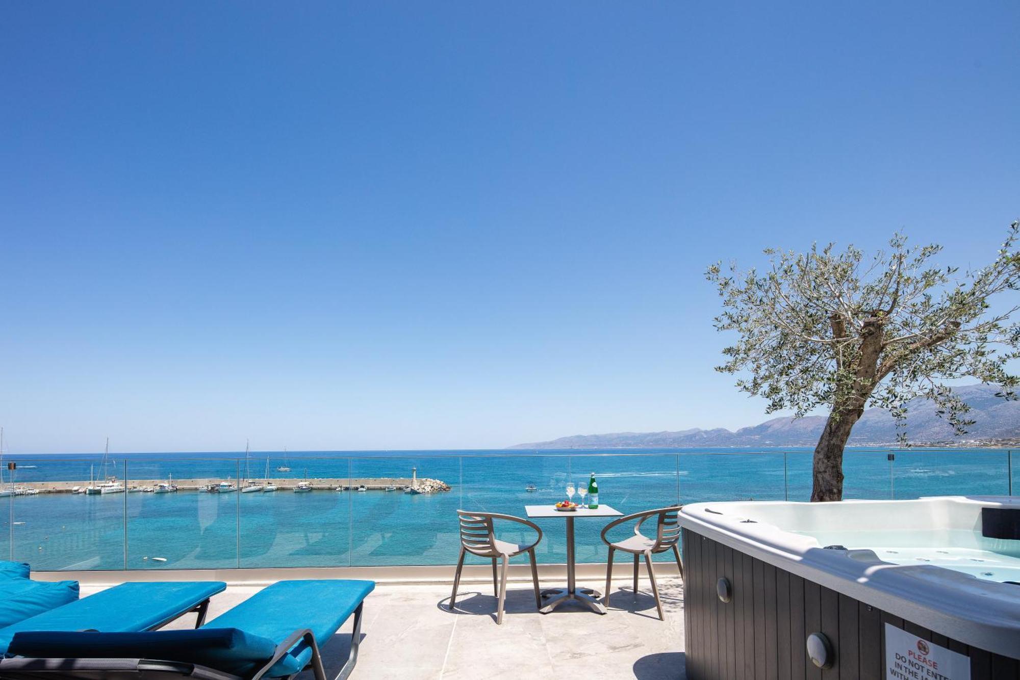 Skipper Beachfront Suites Hersonissos (Crete) Exterior foto